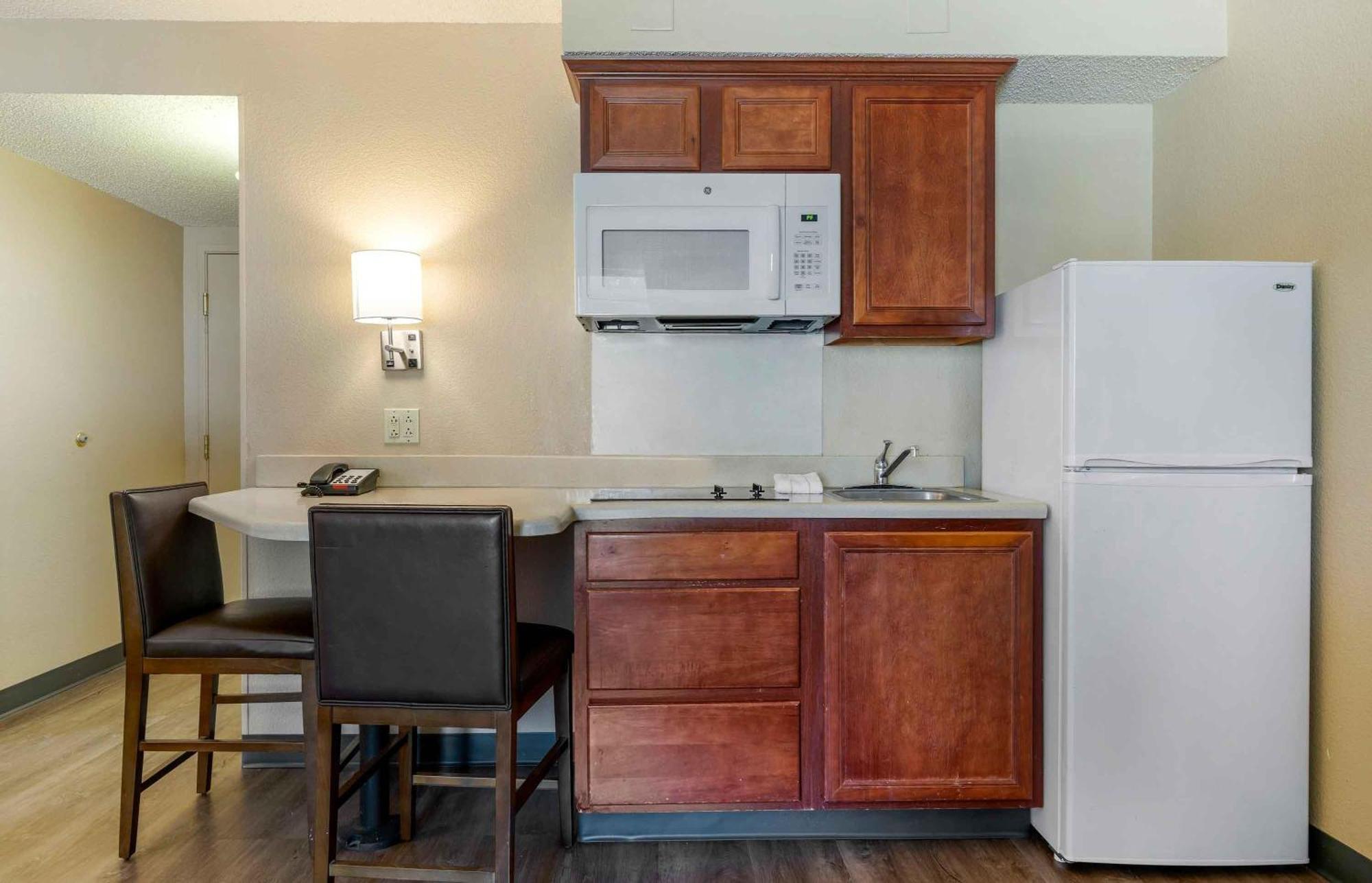 Extended Stay America Select Suites - Dallas - Ричардсън Екстериор снимка