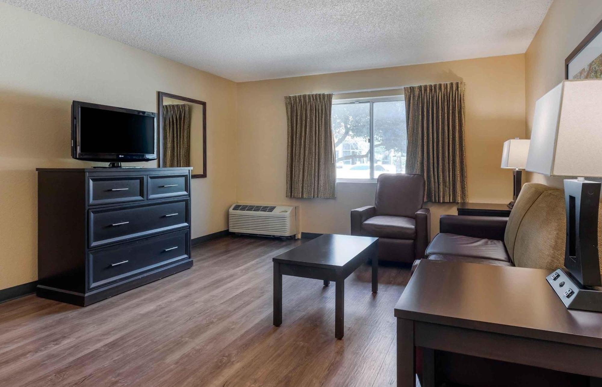 Extended Stay America Select Suites - Dallas - Ричардсън Екстериор снимка
